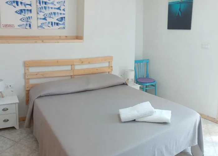 Salvone'S House B&B Giardini Naxos